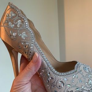 Badgley Mischka Valentina Wedding Platform Punps